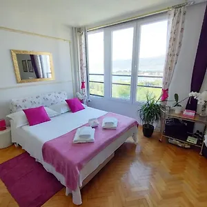 Teja Apartment