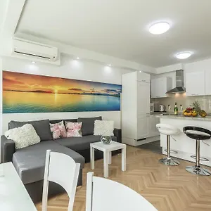 Petro Oldtown Apartment