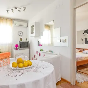 Magnolia Apartment