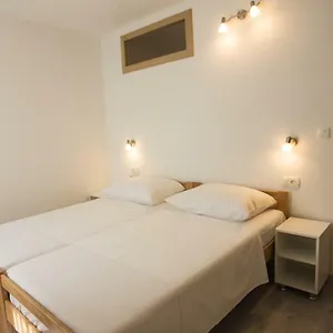 Lovor Apartment